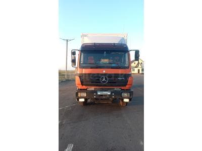 Mercedes-Benz 1824
