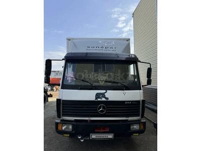 Mercedes-Benz 814