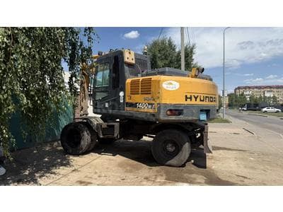 Hyundai R140W