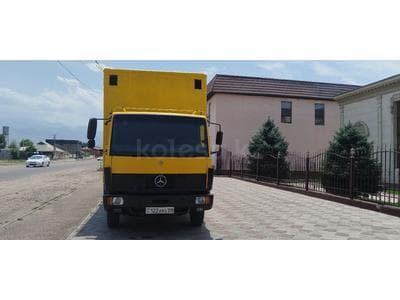 Mercedes-Benz 814