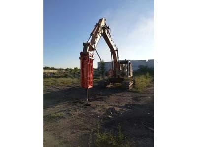 Экскаватор гидромолот 2 тонны, рыхлитель