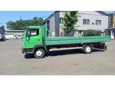 Mercedes-Benz 814