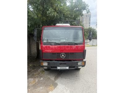 Mercedes-Benz 814
