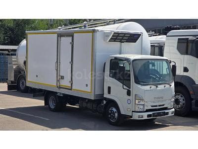Isuzu NMR85H