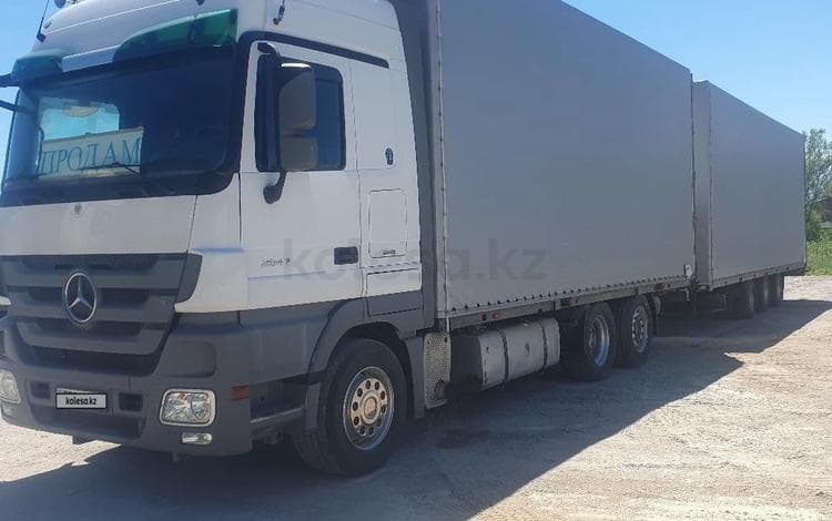 Mercedes-Benz Фургон (4х2)
