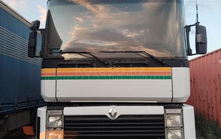 Renault Magnum
