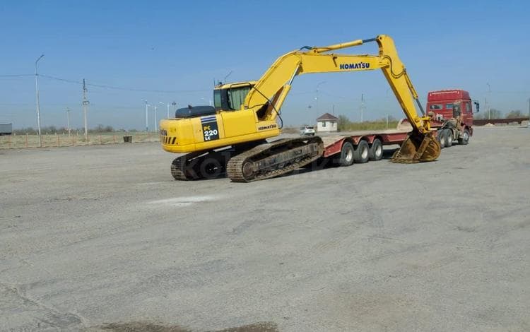 Komatsu PC220/LC-7