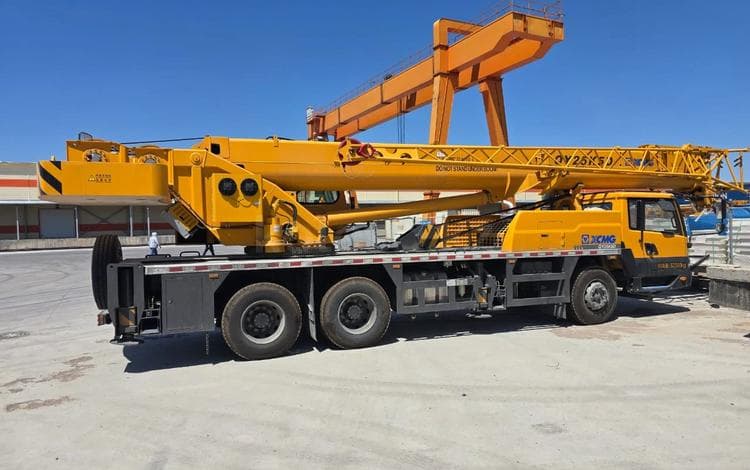 XCMG Автокран QY25K5_D