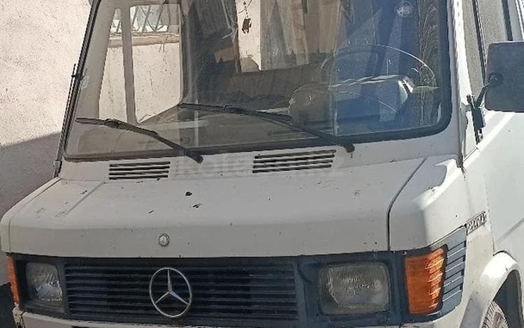 Mercedes-Benz T1
