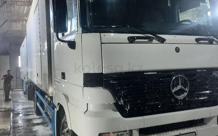Mercedes-Benz Actros