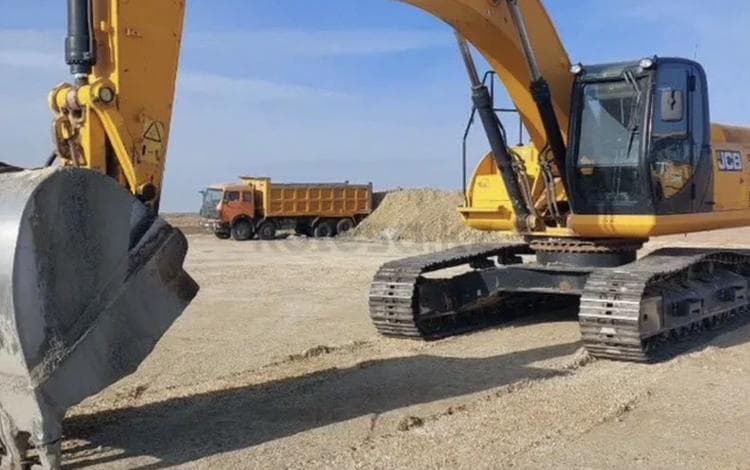 JCB JS330