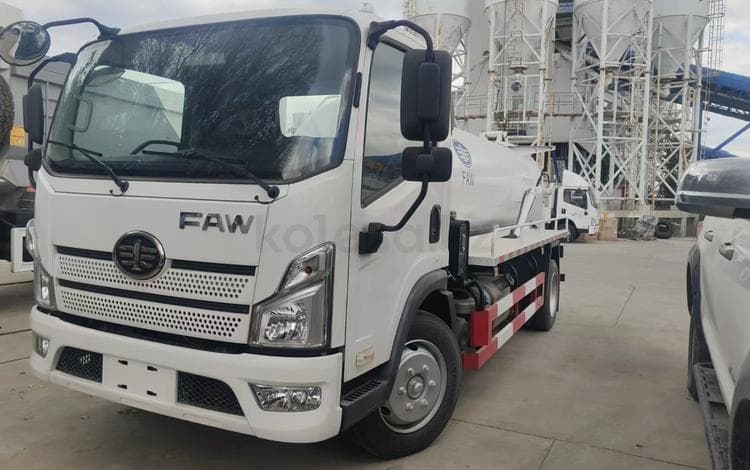 Dongfeng НОВЫЙ АССЕНИЗАТОР DONG FENG 8 КУБОВ