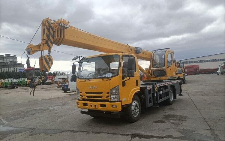 Isuzu Автокран 10 тонн