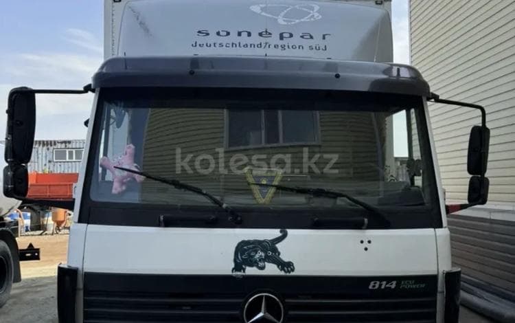 Mercedes-Benz 814