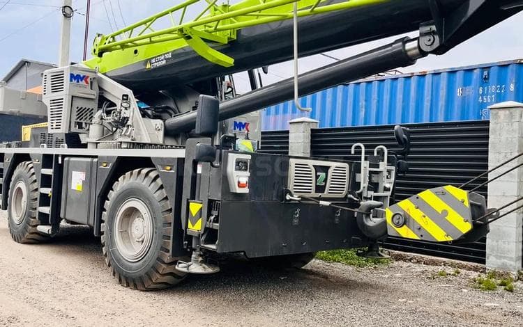 Zoomlion Автокран ZOOMLION ZRT400V4-1