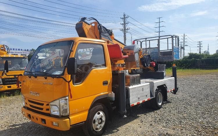 Isuzu