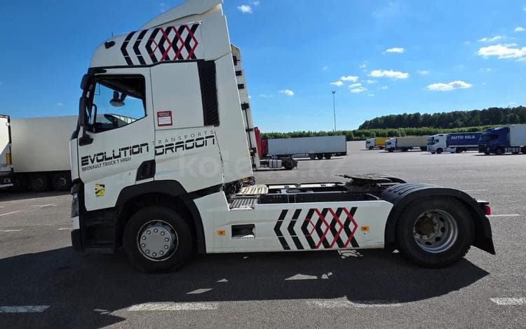 Renault T-Series