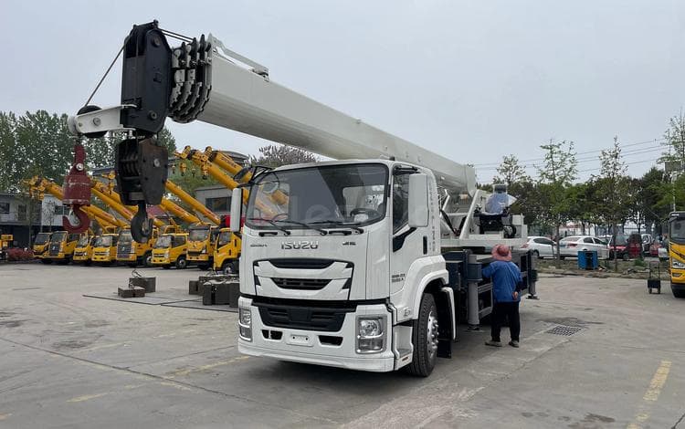 Isuzu Автокран 16 тонн