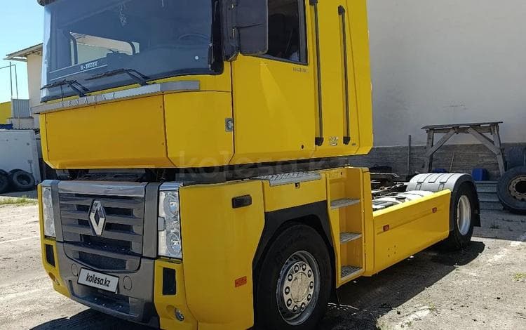 Renault Magnum