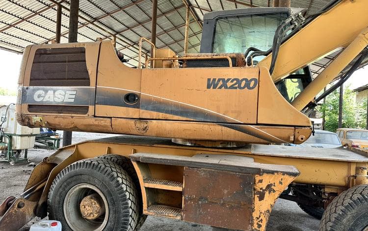 CASE WX200