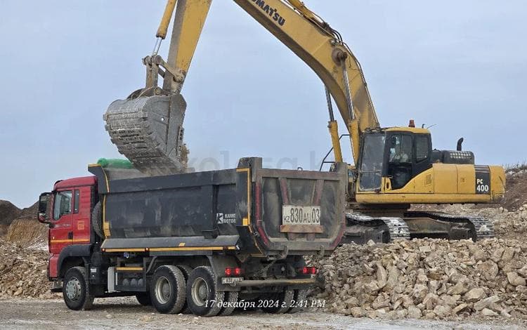 Komatsu PC400