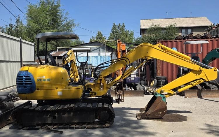 Komatsu PC 40