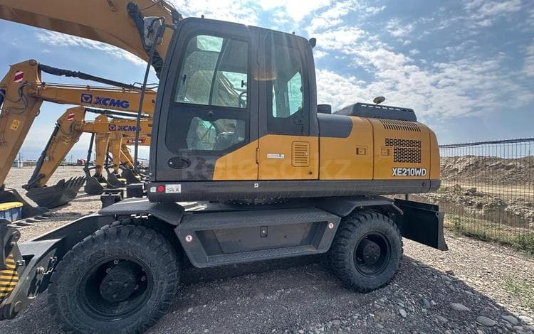 XCMG XE210WD