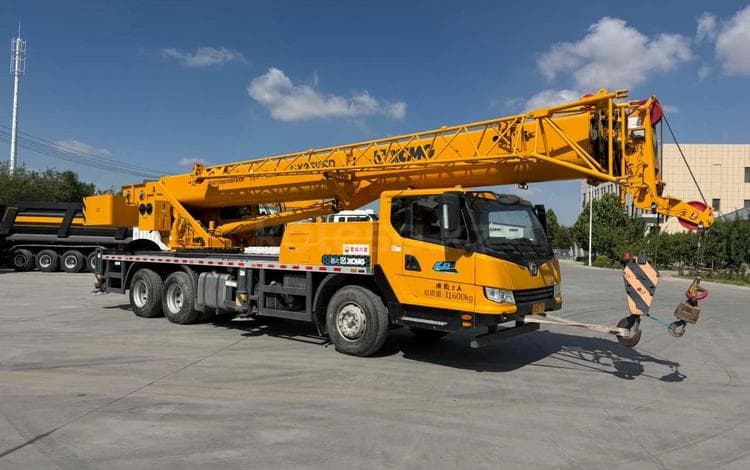 XCMG Автокран XCMG QY25K5D, КНР, 2023г С ПРОБЕГОМ