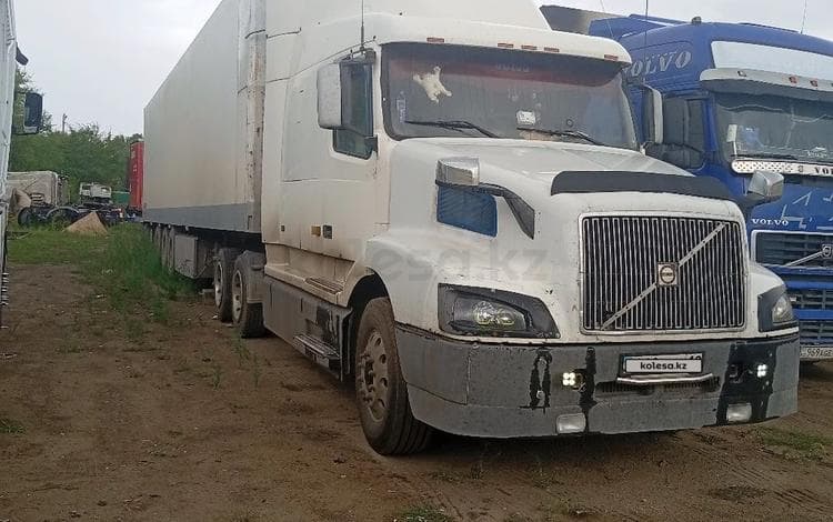 Volvo VNL