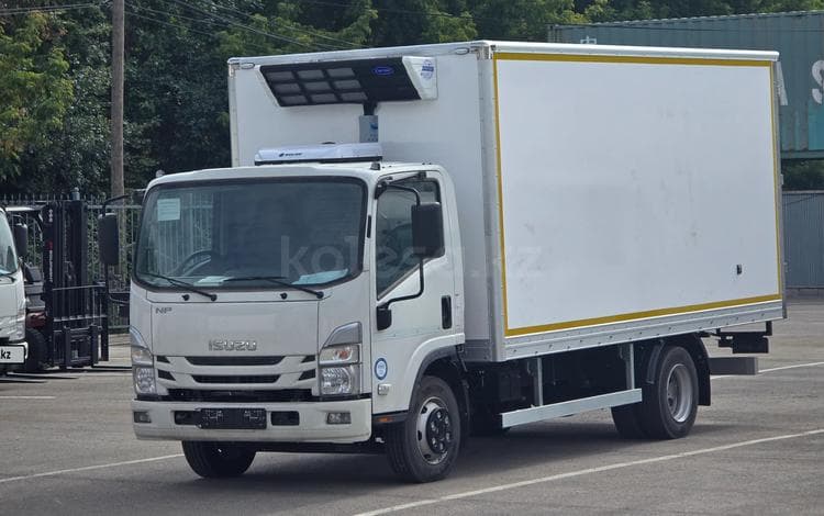 Isuzu NPR75LK