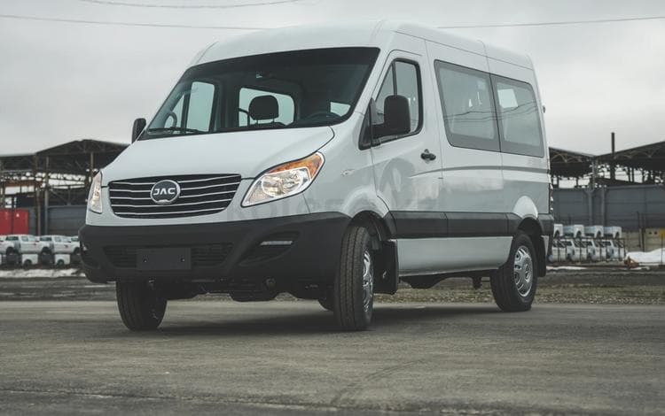 JAC Sunray 8 + 1
