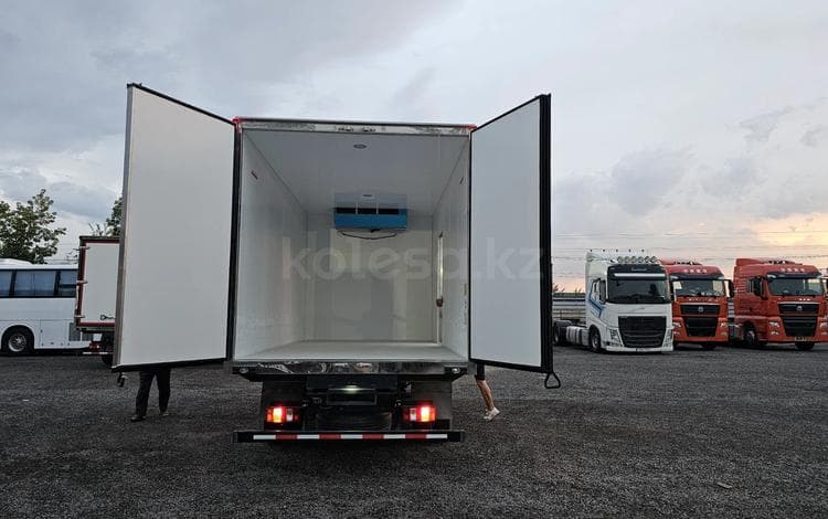 Howo ZZ1087G381CE