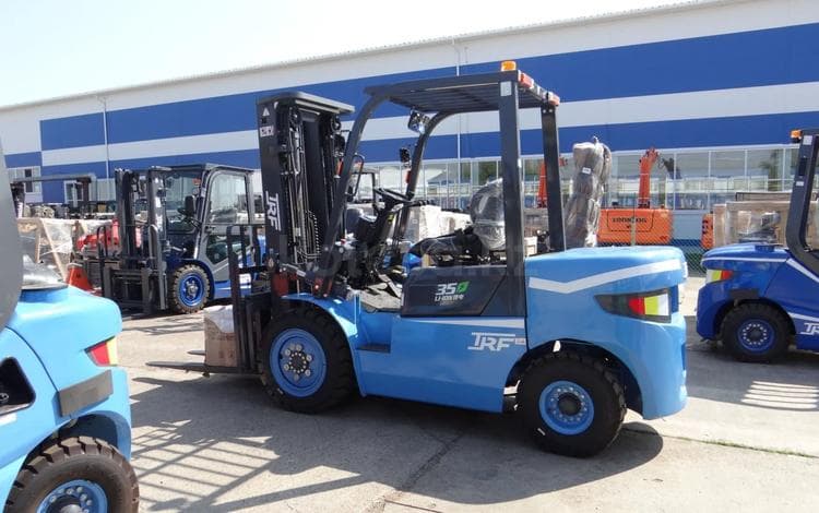 TRF E35-3F4 (3500 кг, Li-ion)