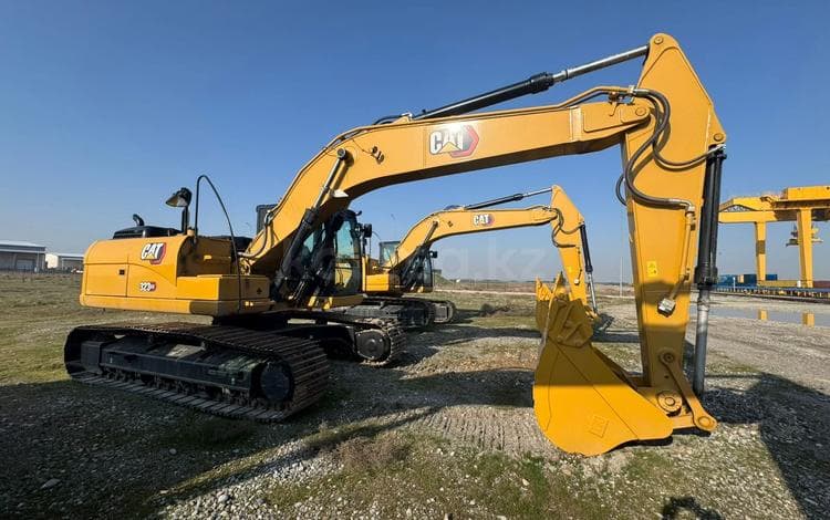 Caterpillar 323D