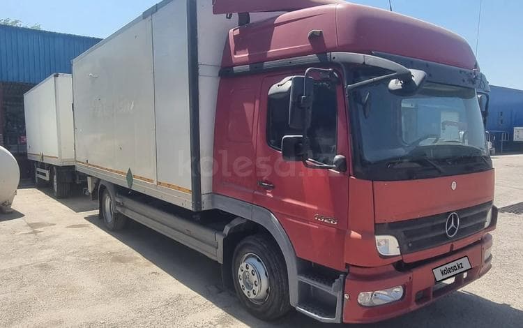 Mercedes-Benz Atego 1328