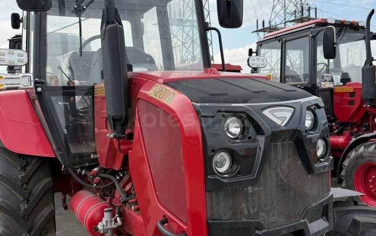 МТЗ (BELARUS) МТЗ (BELARUS) БЕЛАРУС - 920М новый дизайном