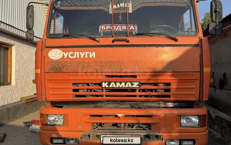 КамАЗ 6520