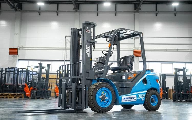 TRF D30-3X5 (Кара вилочная 3 тонны)