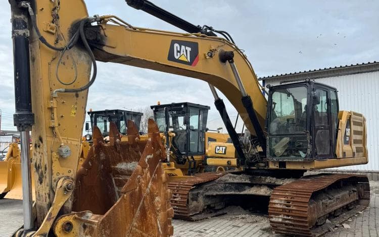 Caterpillar 330