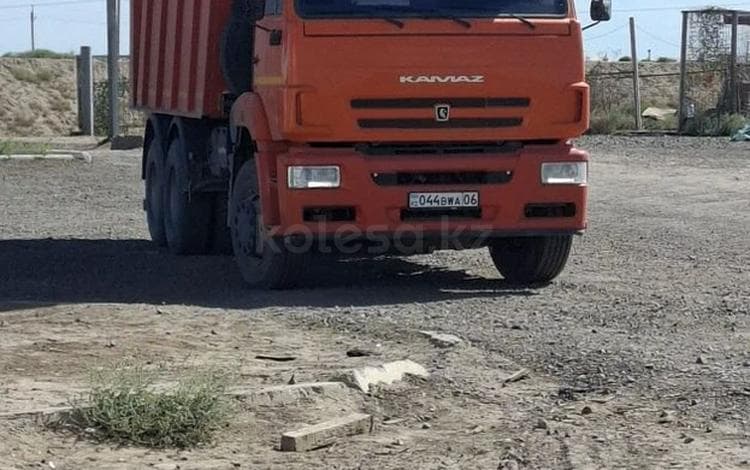 КамАЗ 6520