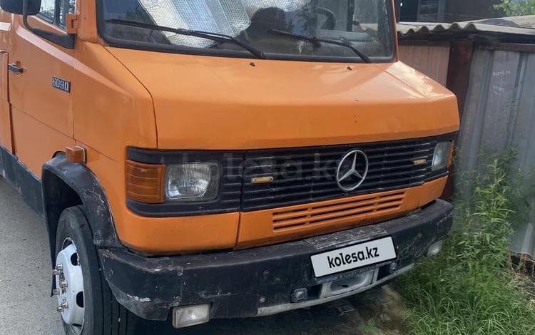 Mercedes-Benz 609D