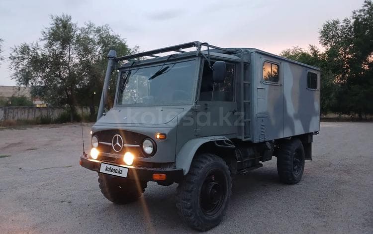Mercedes-Benz Unimog