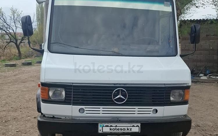 Mercedes-Benz 609D