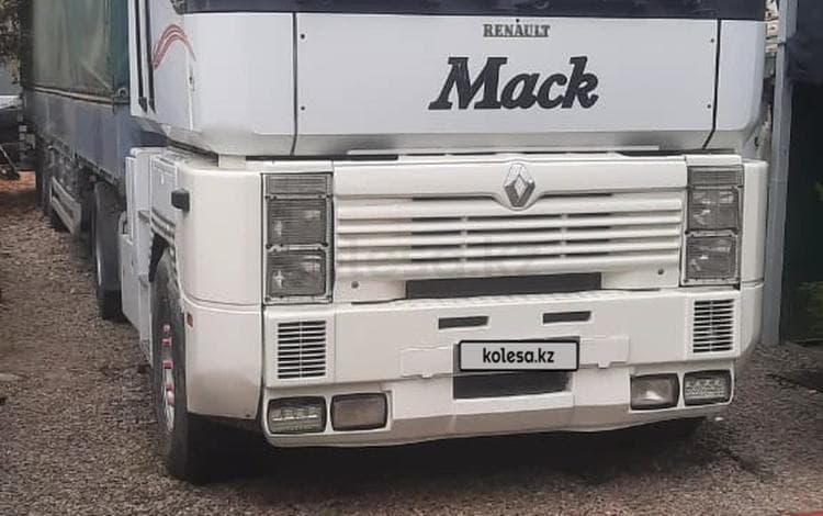 Renault Magnum