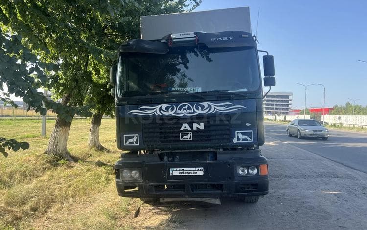 MAN F 2000