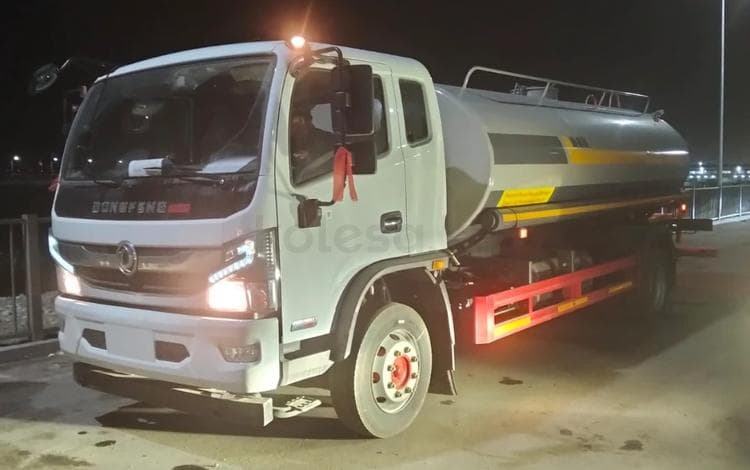 Dongfeng НОВУЮ В МАСЛЕ ПОЛИВОМОЕЧНУЮ МАШИНУ12КУ
