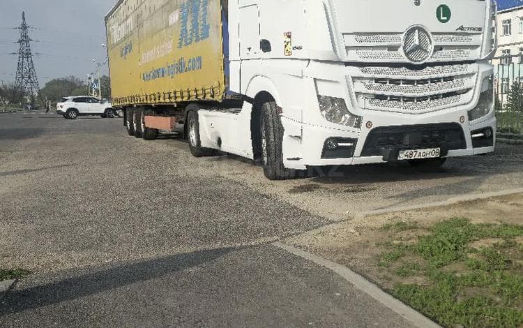 Mercedes-Benz Actros