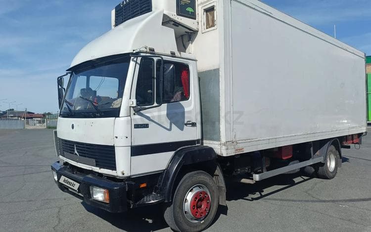 Mercedes-Benz 1320