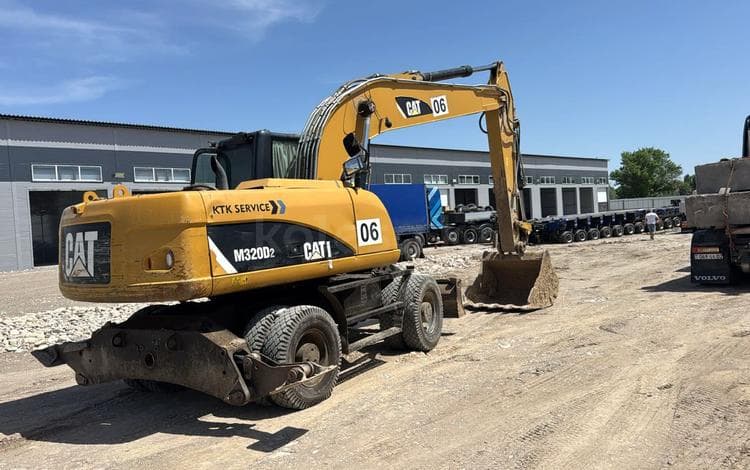 Caterpillar М320