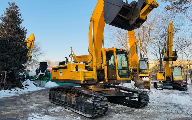 SDLG Гусеничный экскаватор E6275F